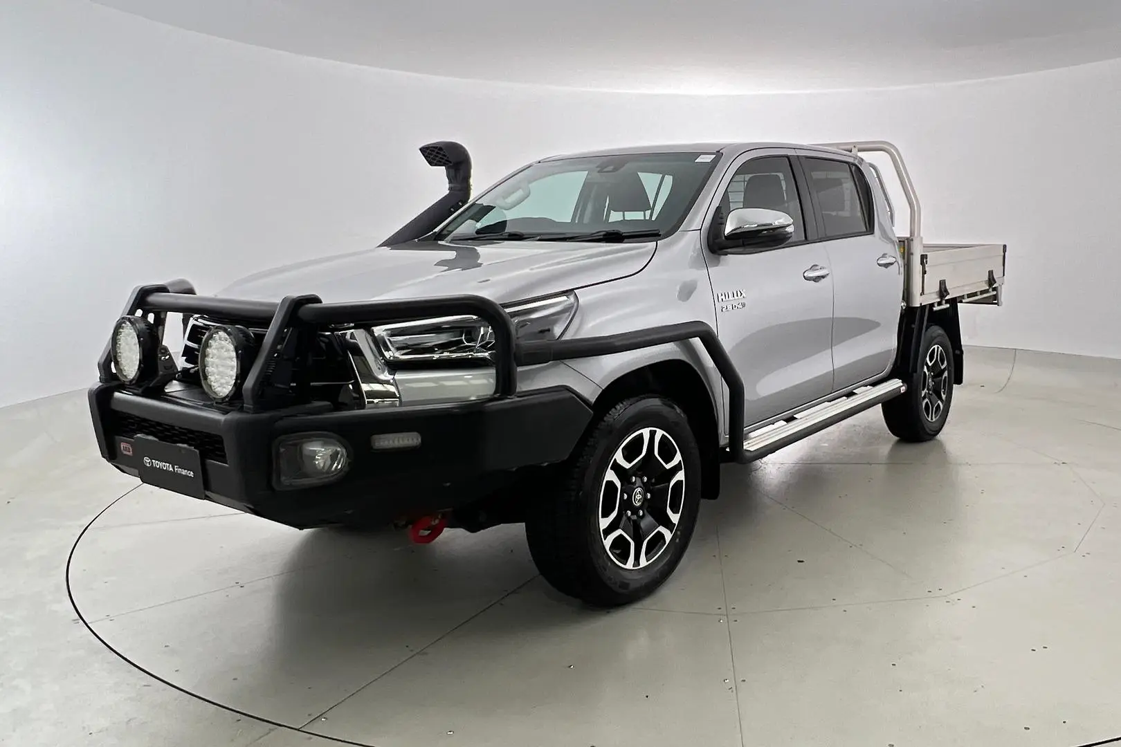 2022 Toyota Hilux Gallery Image 2