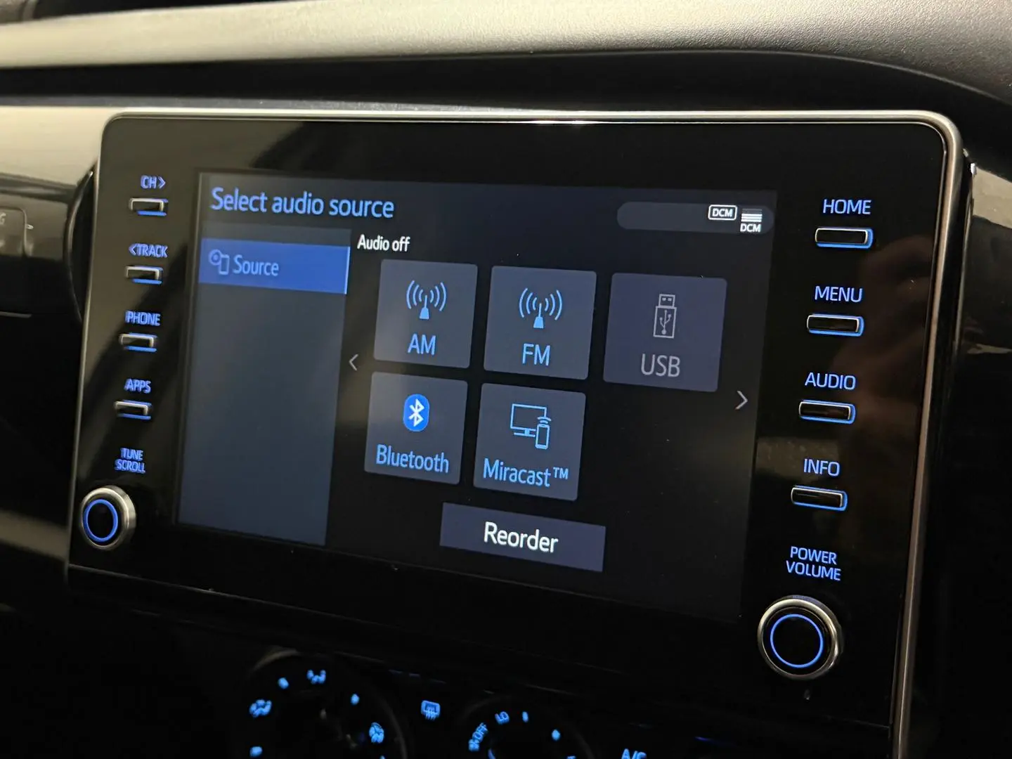 2022 Toyota Hilux Gallery Image 17