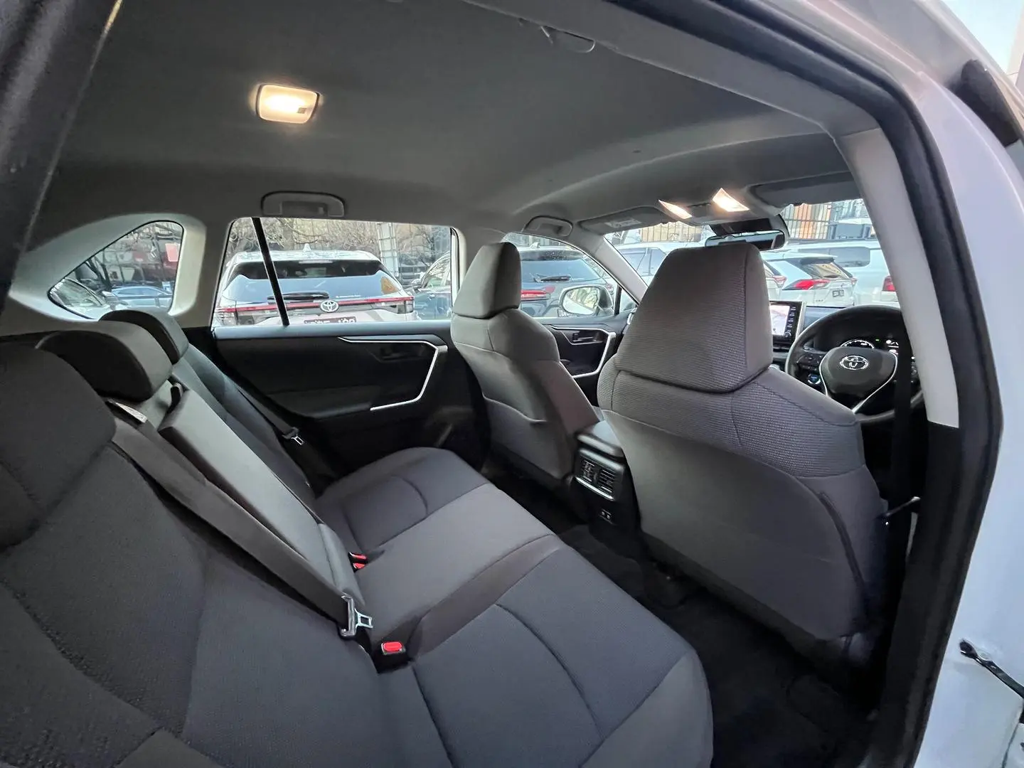 2023 Toyota RAV4 Gallery Image 25