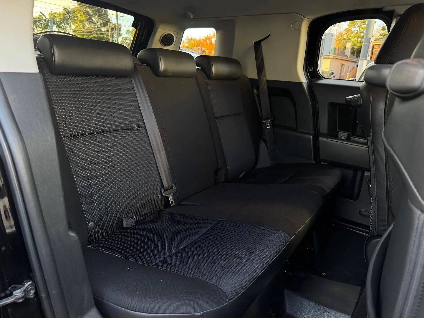 2014 Toyota FJ Cruiser Gallery Image 23