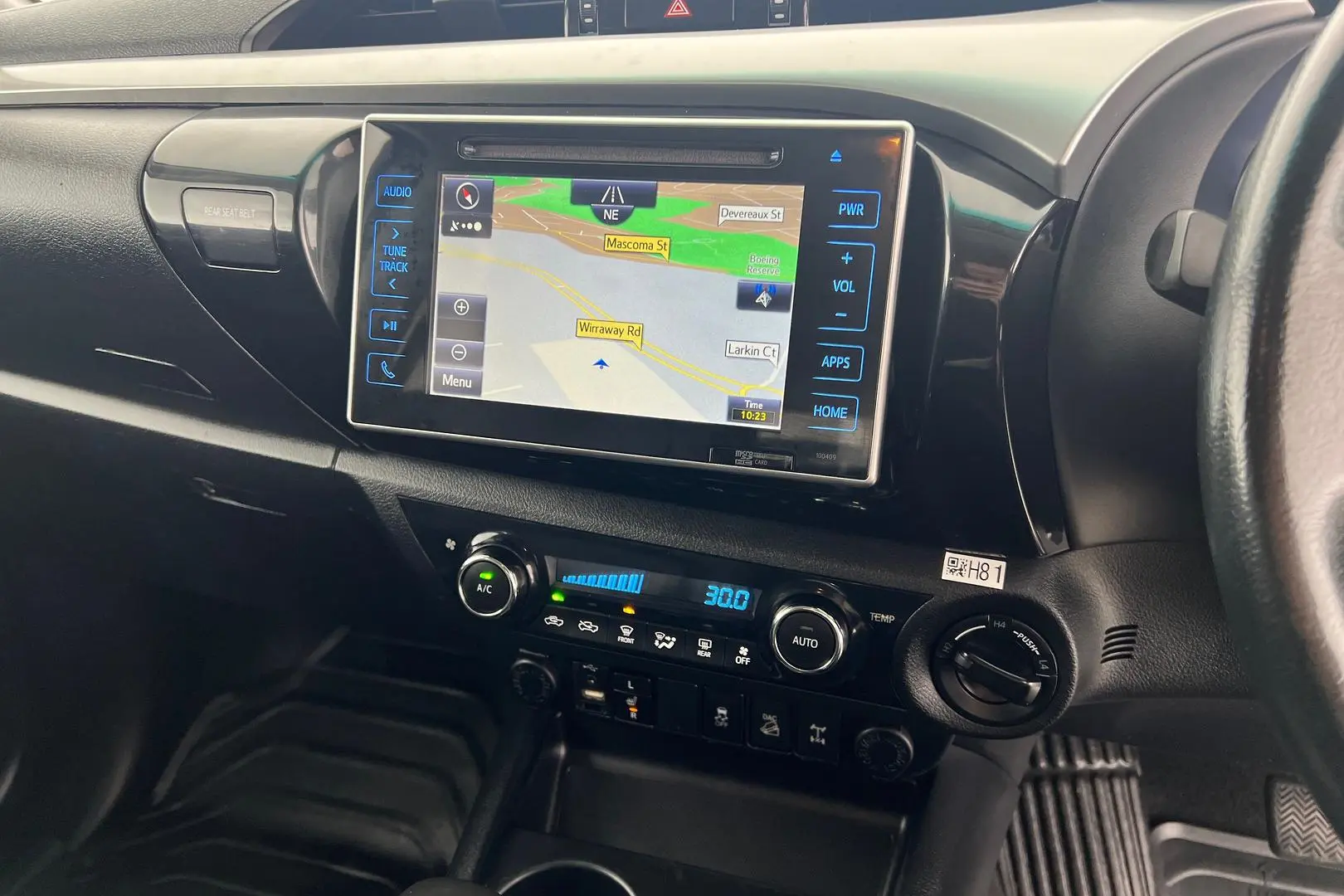 2018 Toyota Hilux Gallery Image 17