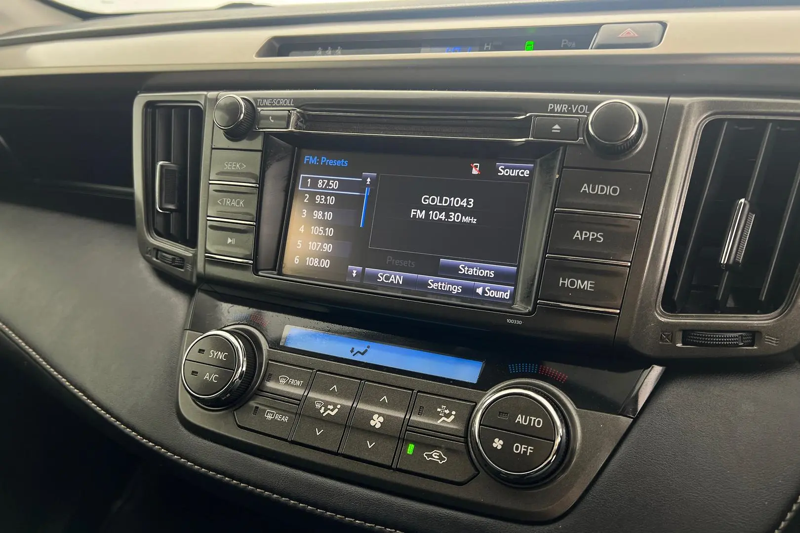 2015 Toyota RAV4 Gallery Image 19