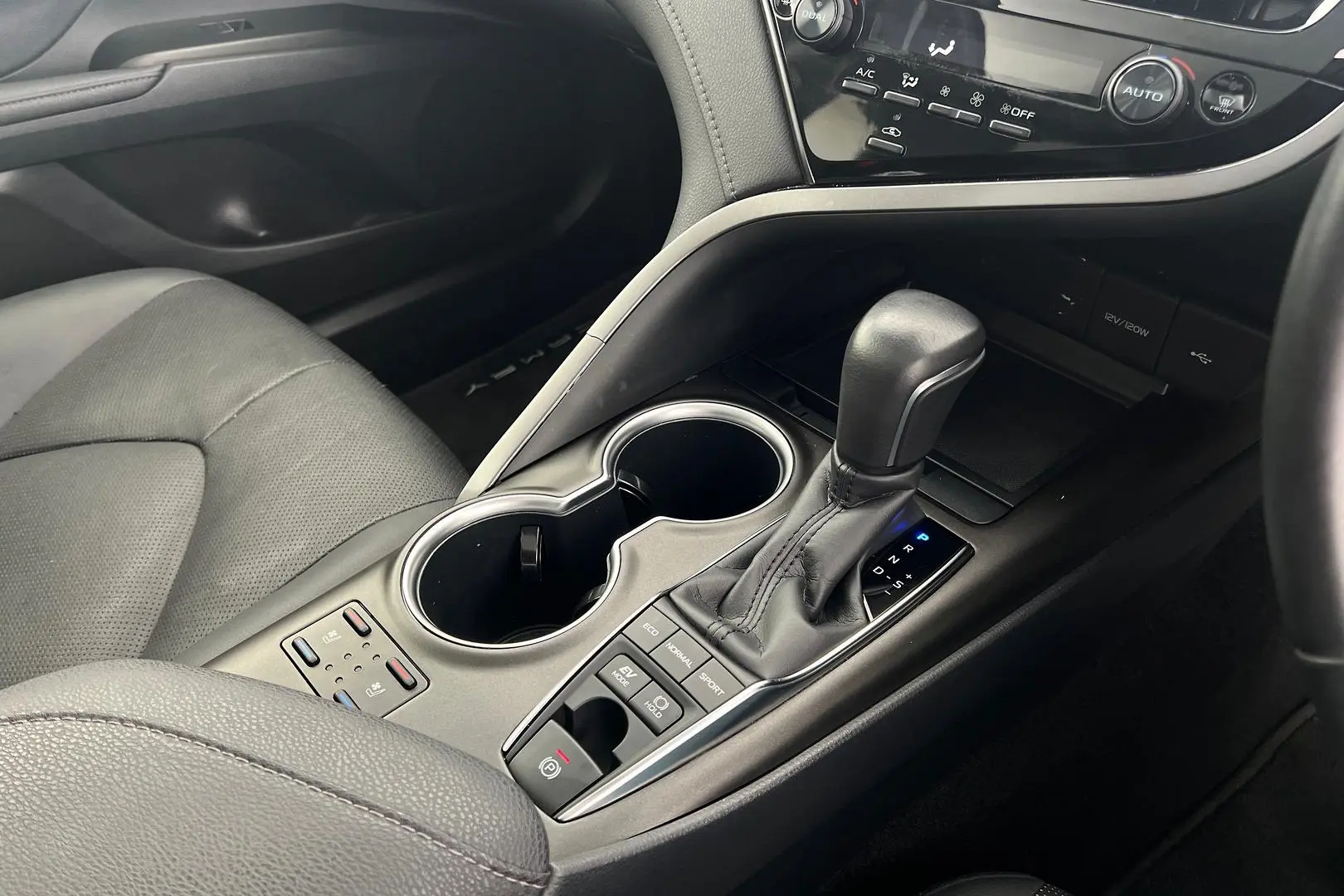 2023 Toyota Camry Gallery Image 14