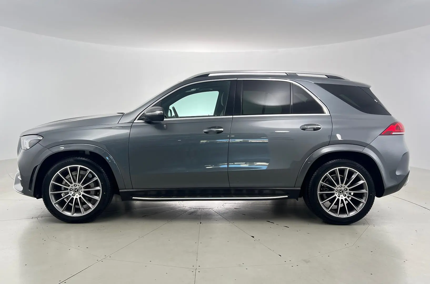 2022 Mercedes-Benz GLE-Class Gallery Image 5