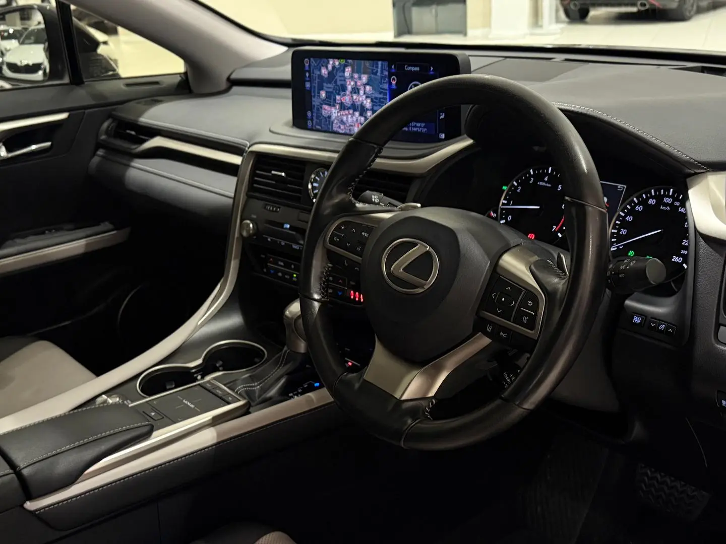 2022 Lexus RX Gallery Image 13