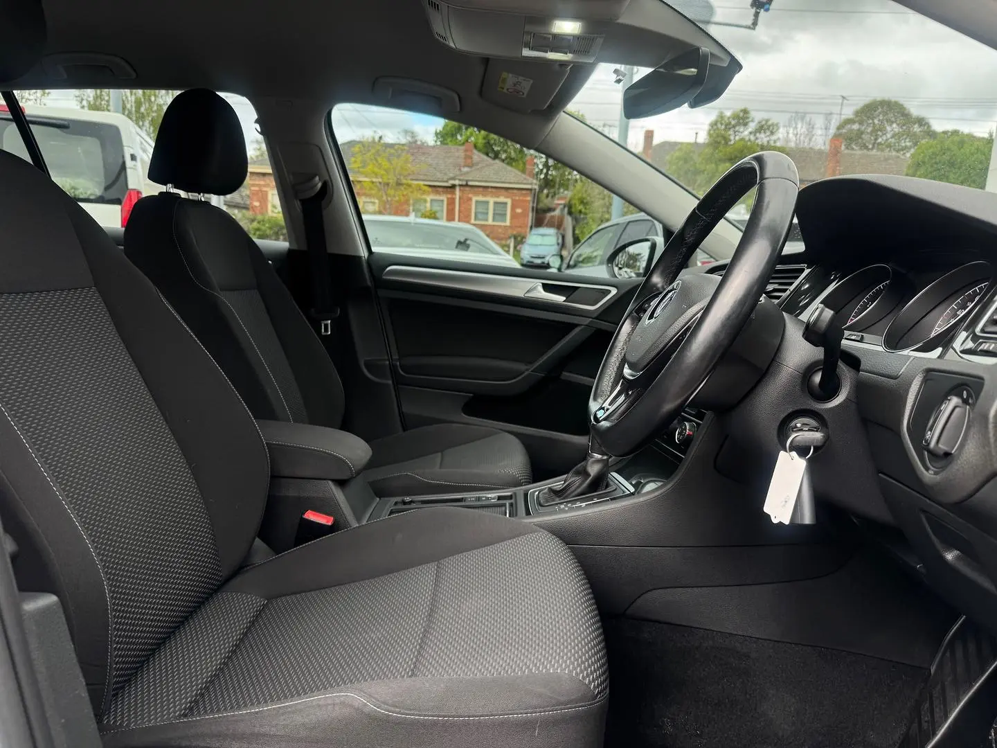 2018 Volkswagen Golf Gallery Image 12