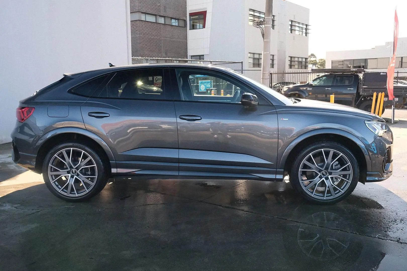 2021 Audi Q3 Gallery Image 5