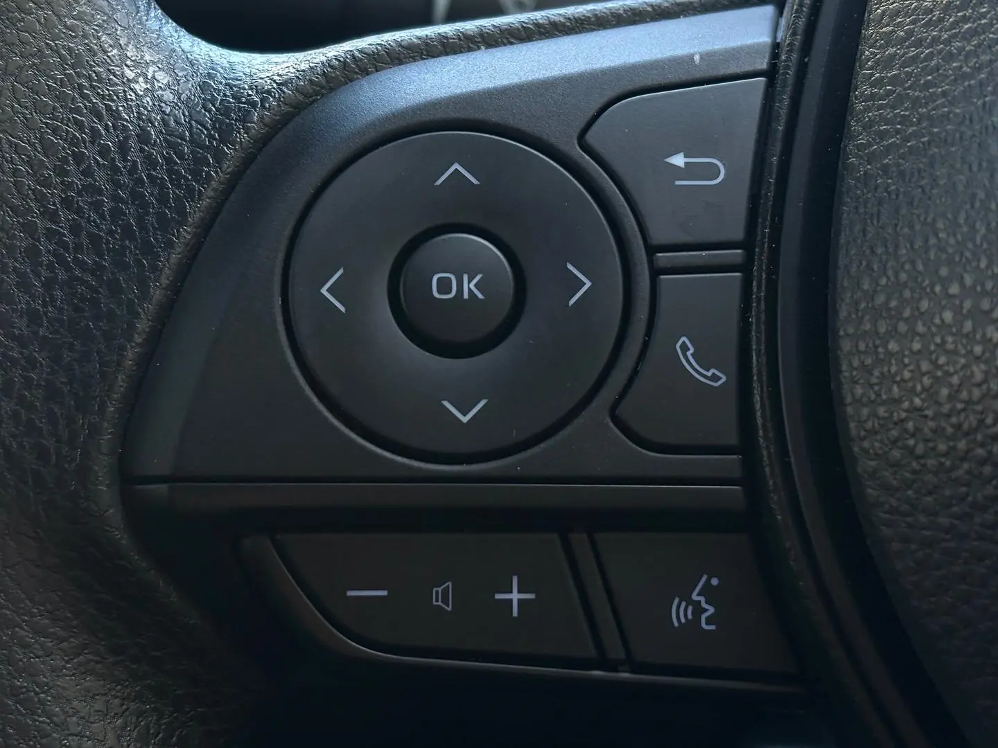 2022 Toyota Corolla Gallery Image 17