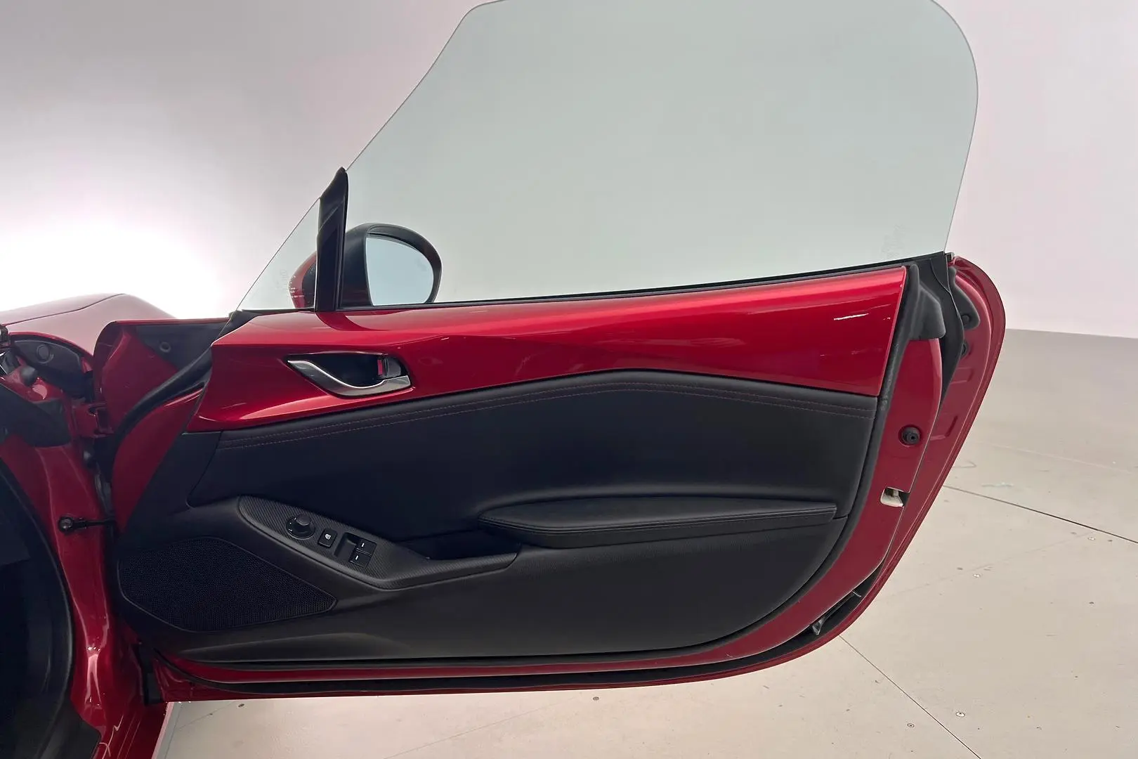 2017 Mazda MX-5 Gallery Image 11