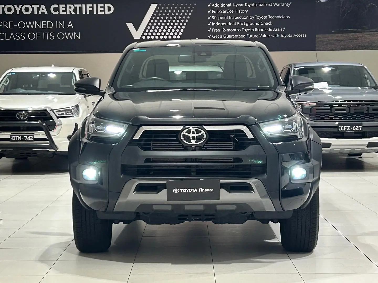2023 Toyota Hilux Gallery Image 4