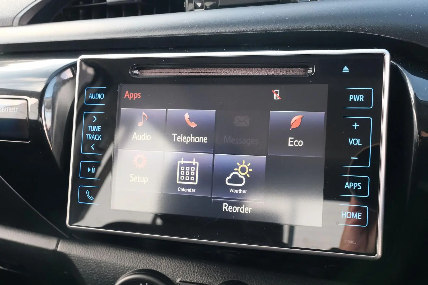 2017 Toyota Hilux Gallery Image 9