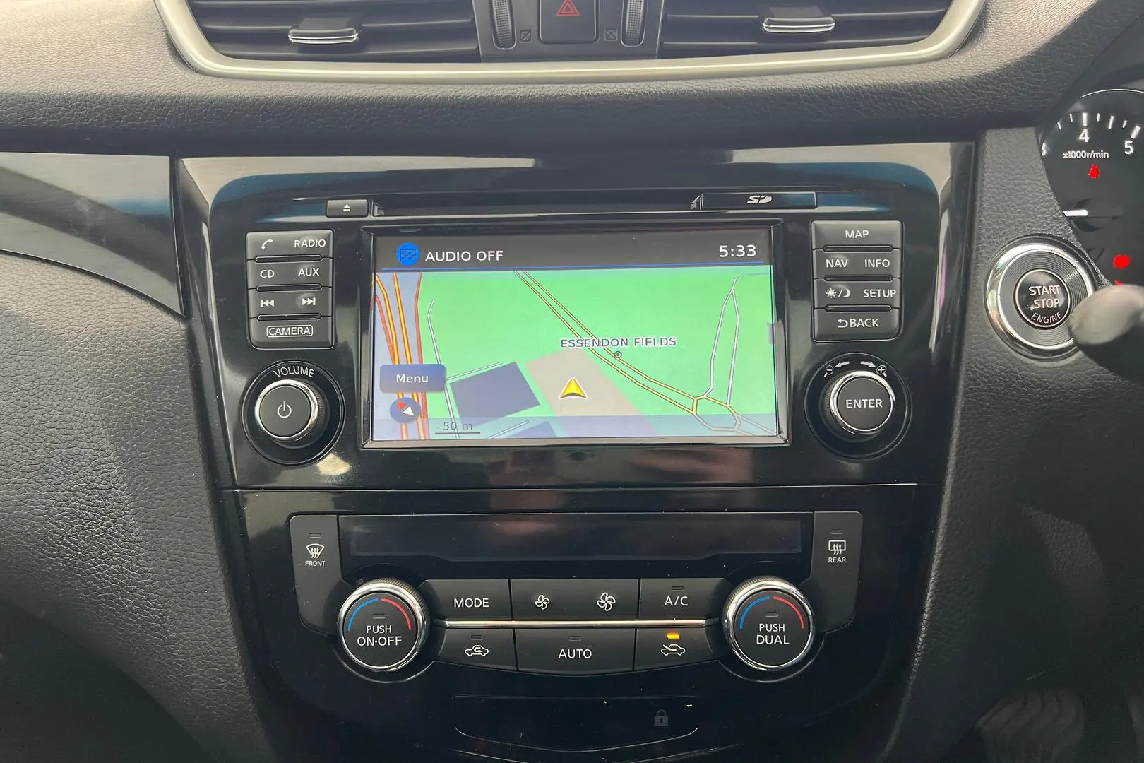 2015 Nissan QASHQAI Gallery Image 15