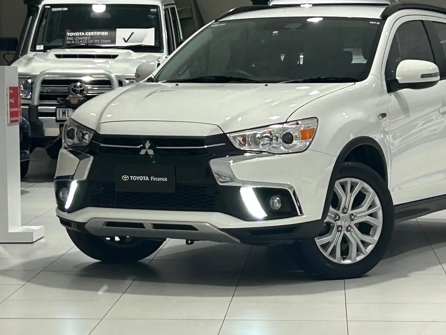 2019 Mitsubishi Asx Gallery Image 7