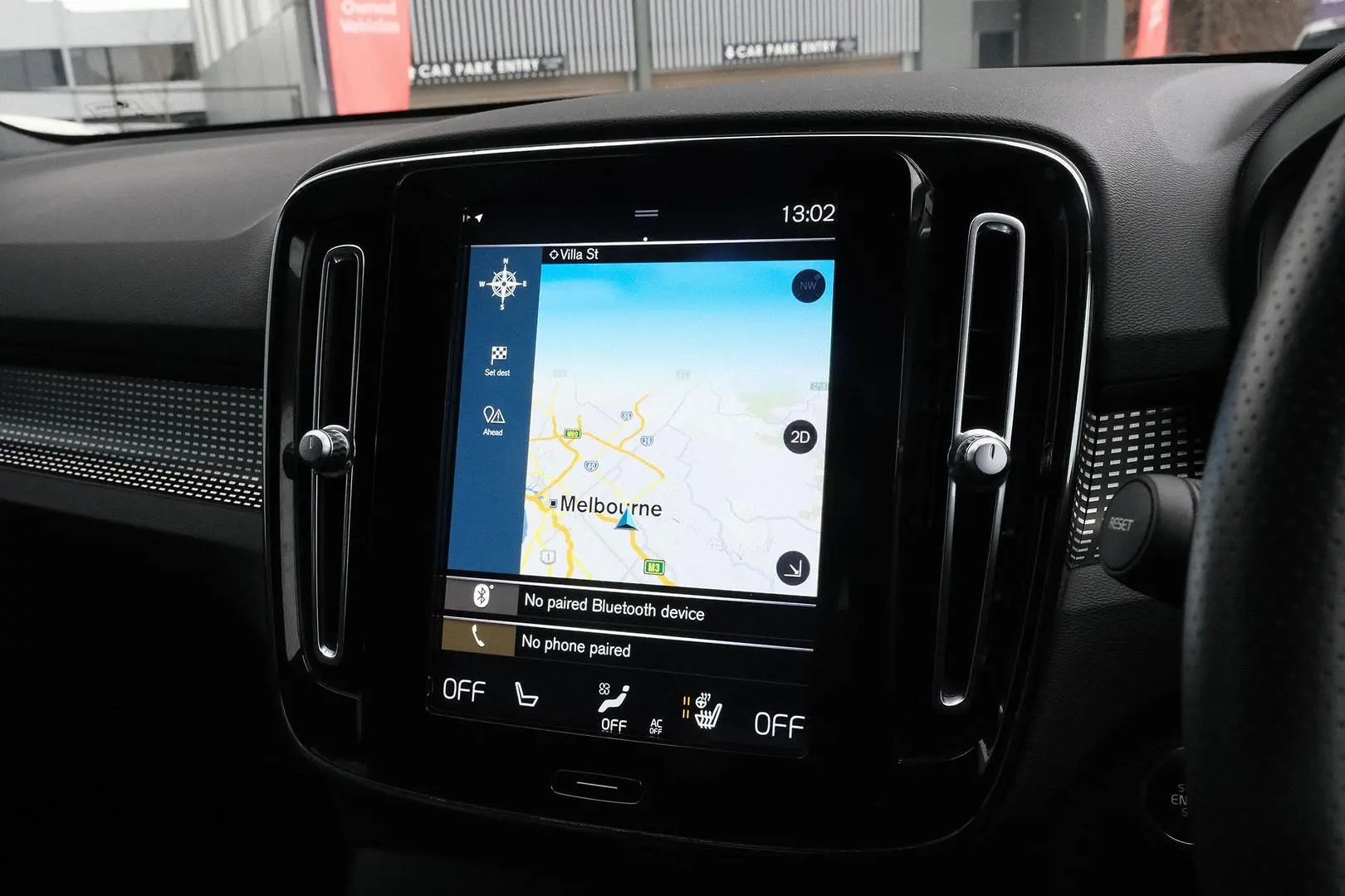 2020 Volvo XC40 Gallery Image 18