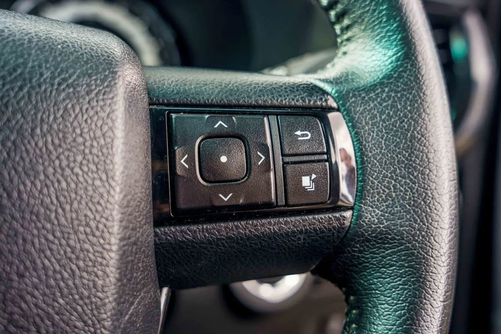 2018 Toyota Hilux Gallery Image 13
