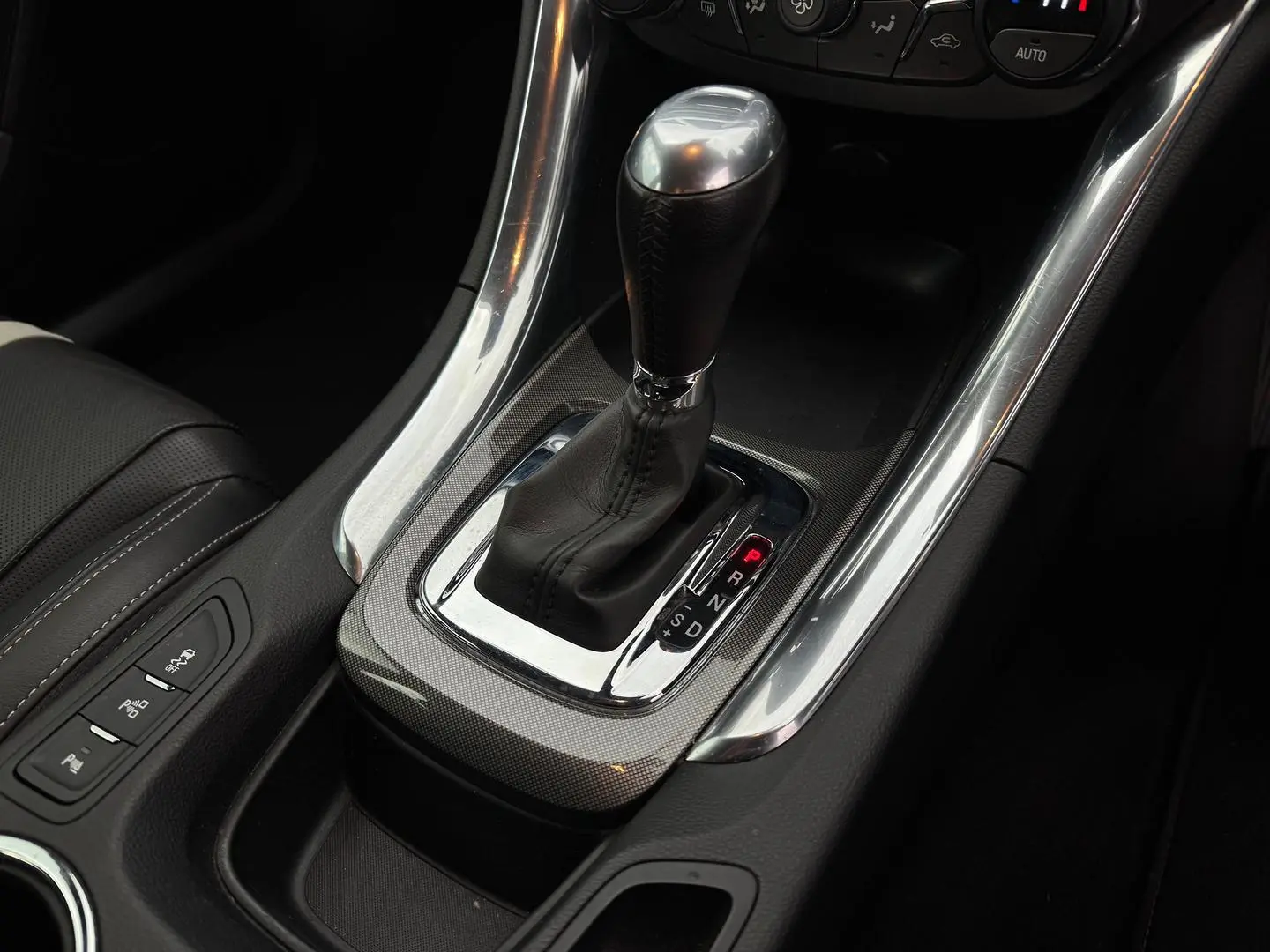 2016 Holden Calais Gallery Image 17