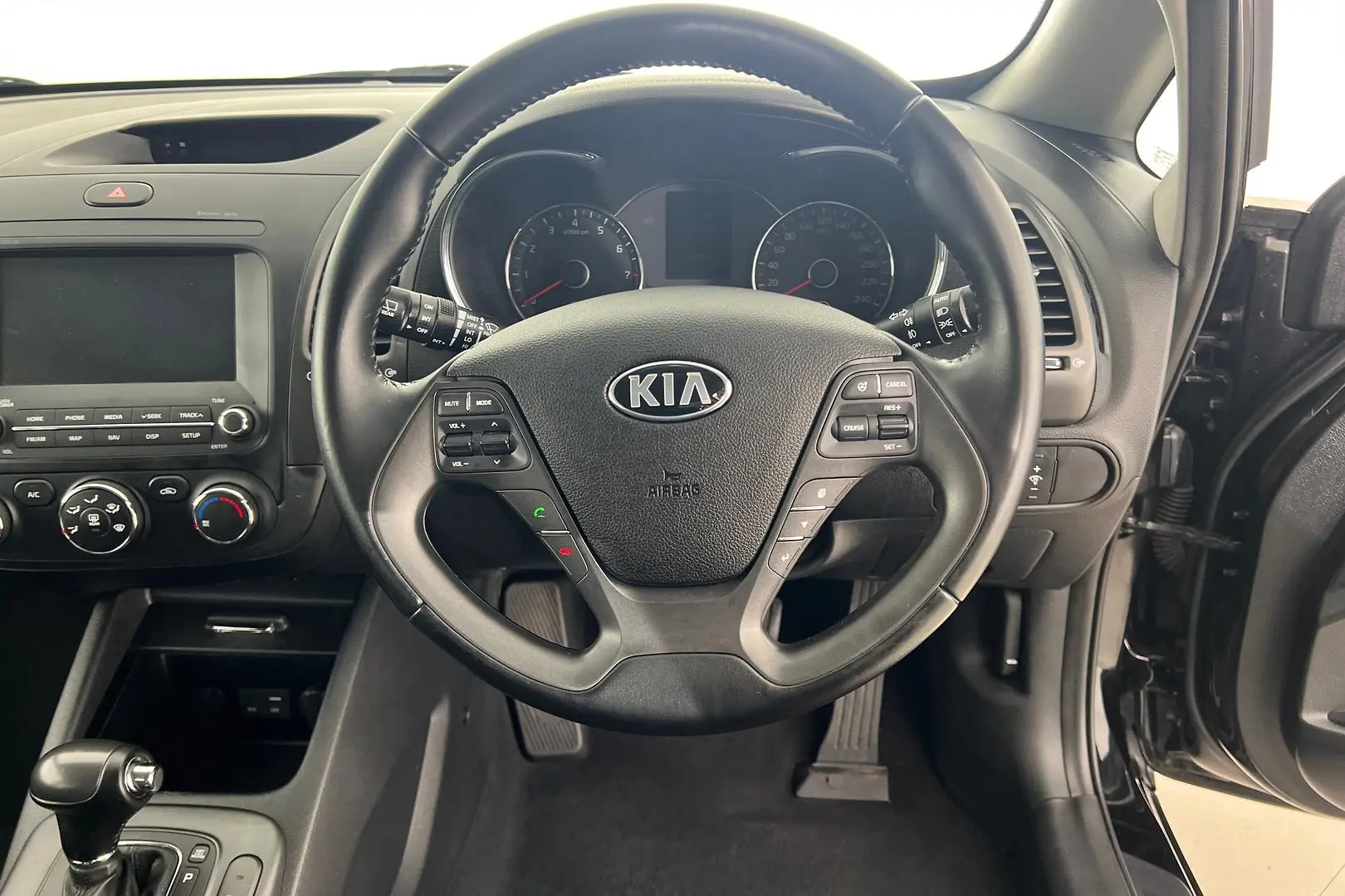 2016 Kia Cerato Gallery Image 24