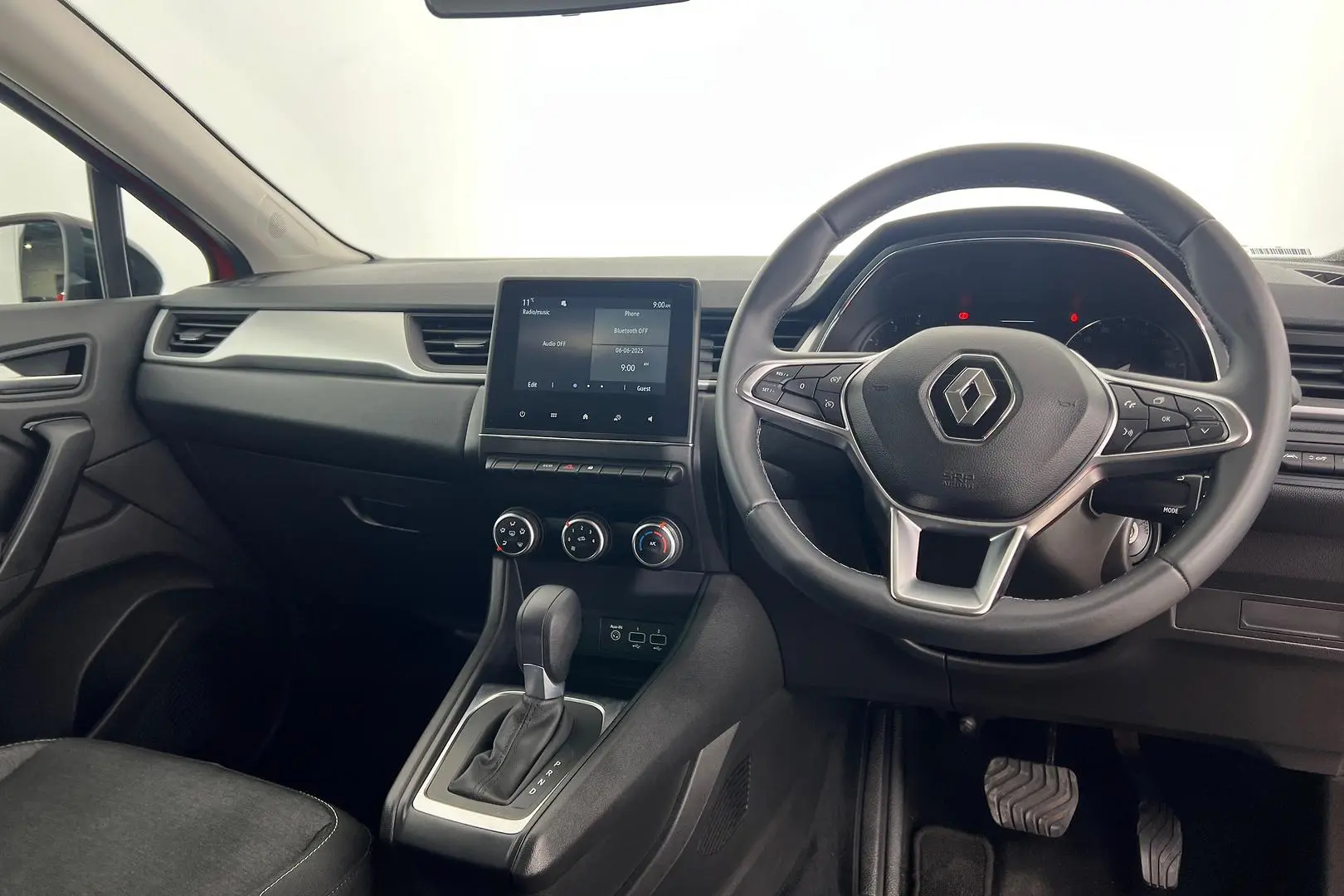 2022 Renault Captur Gallery Image 12