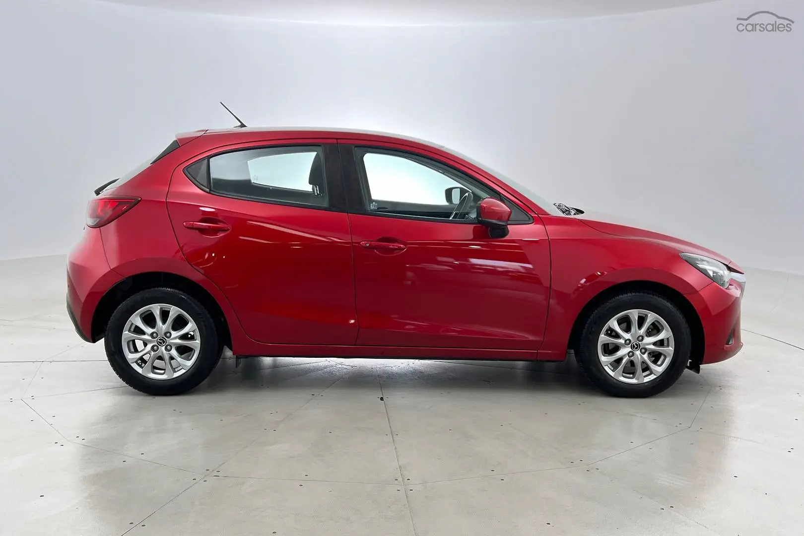 2017 Mazda 2 Image 3