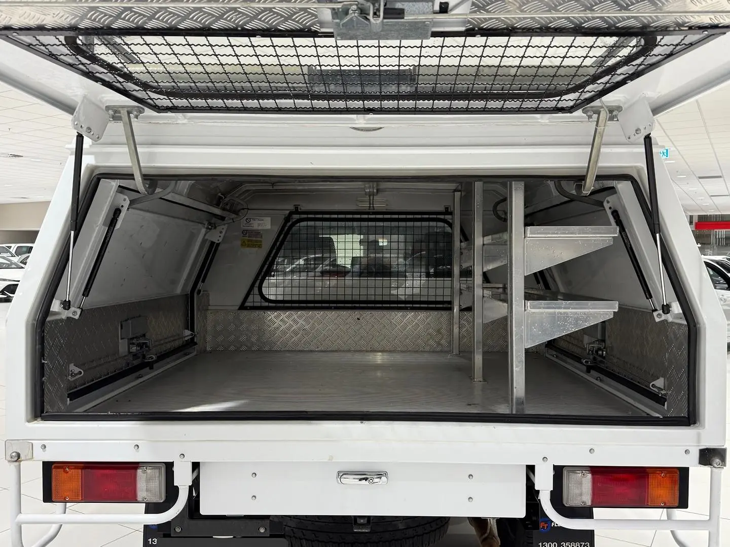 2019 Toyota Hilux Gallery Image 11