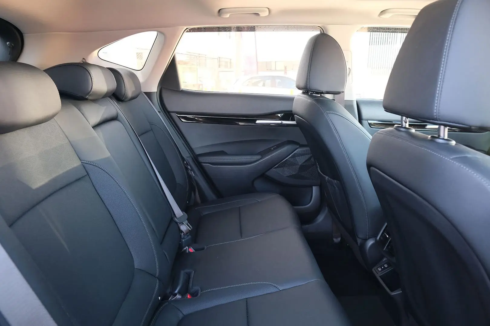 2023 Kia Seltos Gallery Image 12