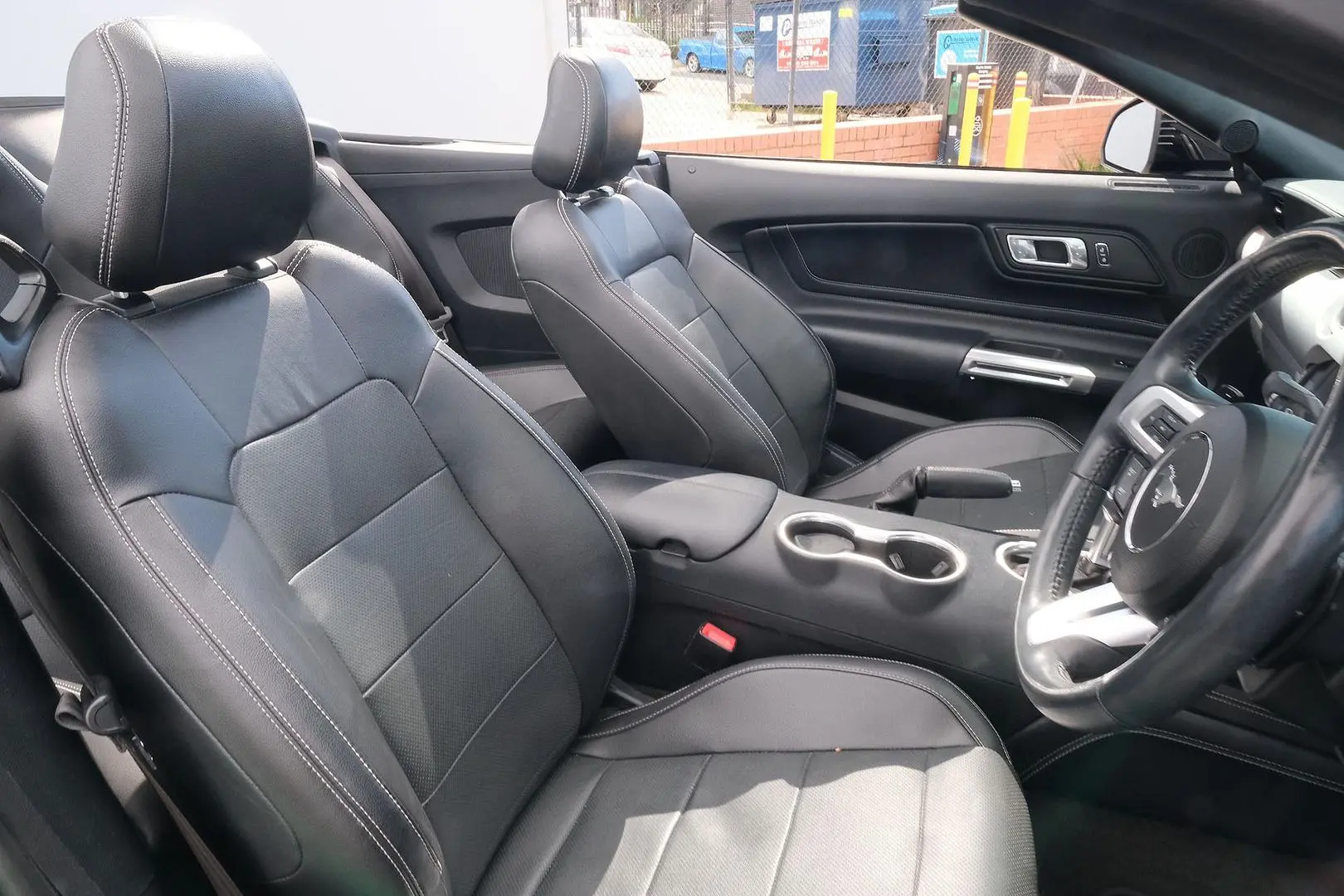 2018 Ford Mustang Gallery Image 13