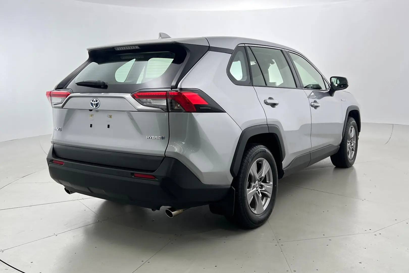 2024 Toyota RAV4 Gallery Image 4