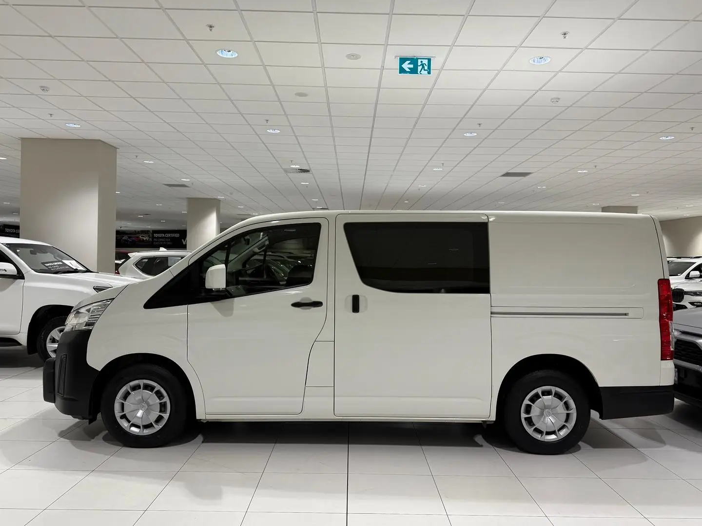 2020 Toyota Hiace Gallery Image 6