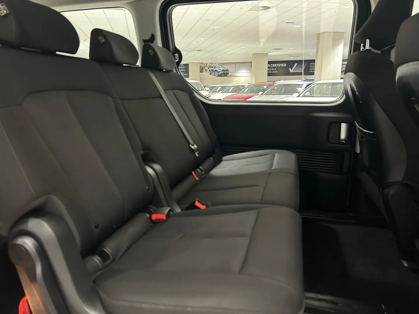 2022 Hyundai STARIA Gallery Image 14