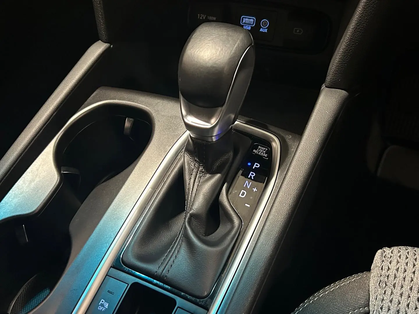 2020 Hyundai Santa Fe Gallery Image 19