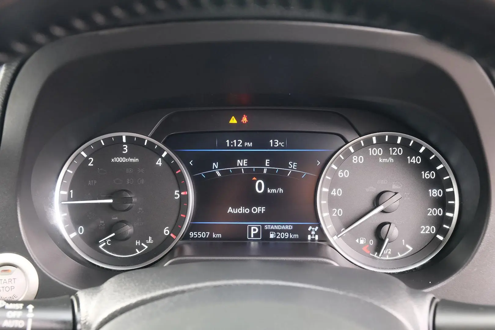 2021 Nissan Navara Gallery Image 12