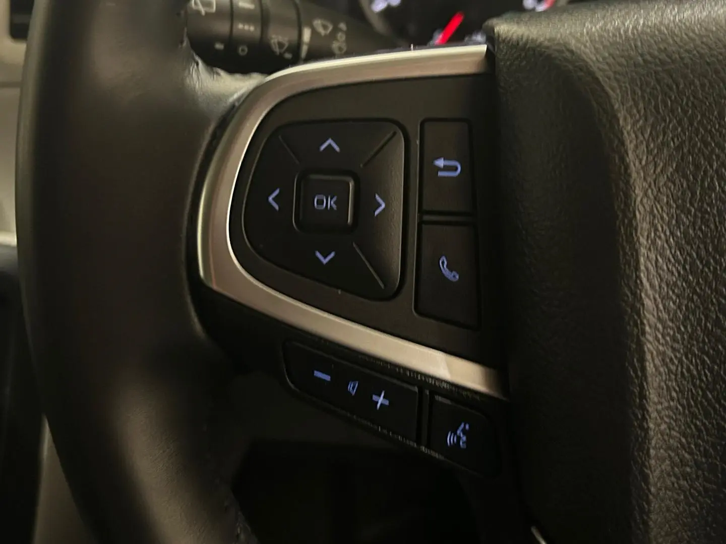 2022 Toyota Hiace Gallery Image 22