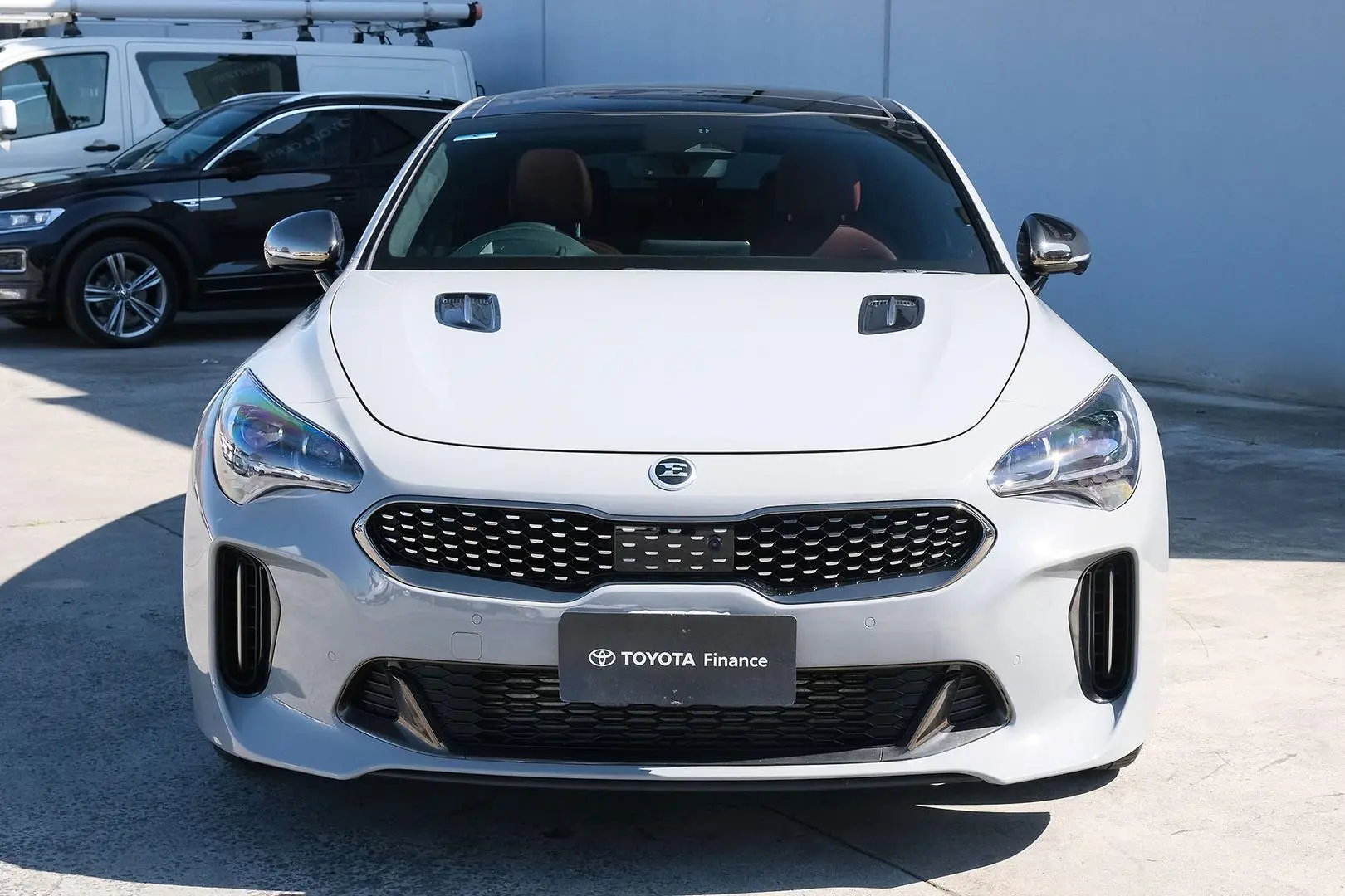 2023 Kia Stinger Gallery Image 3