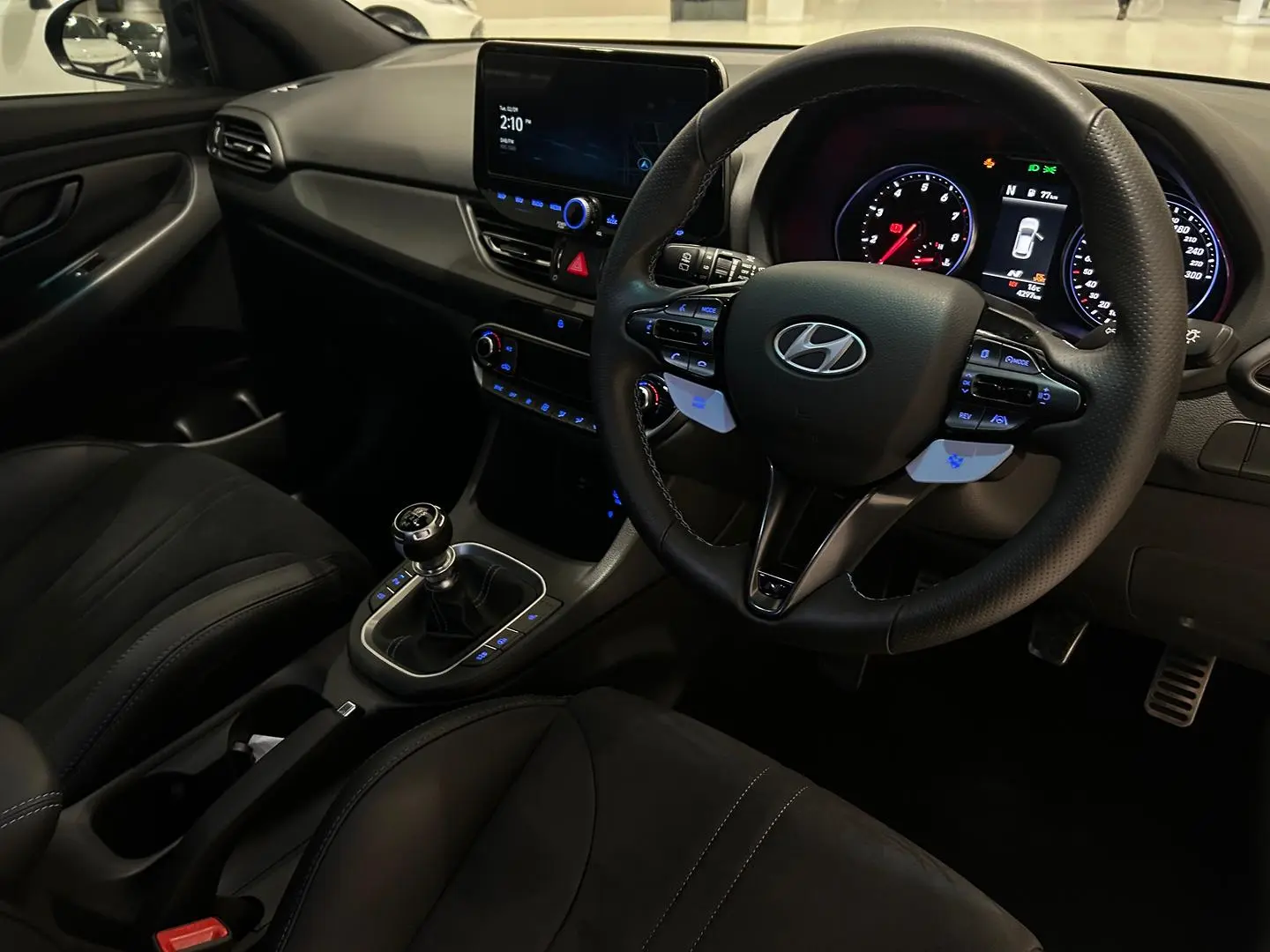 2024 Hyundai i30 Gallery Image 11
