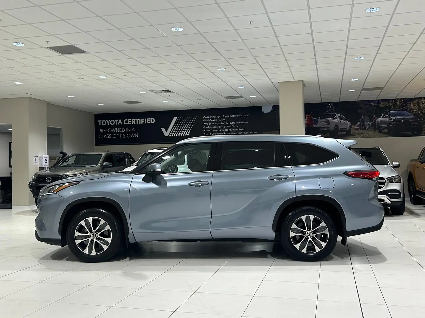 2021 Toyota Kluger Gallery Image 6