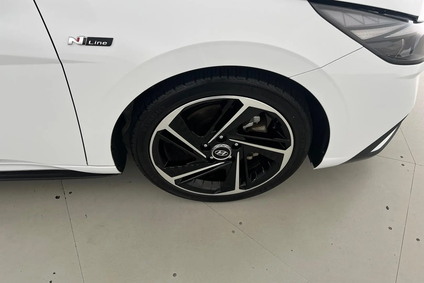 2020 Hyundai i30 Gallery Image 16