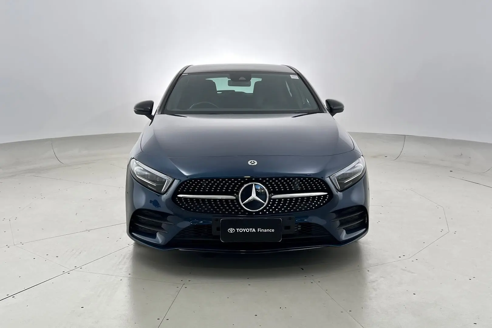 2022 Mercedes-Benz A-Class Gallery Image 6