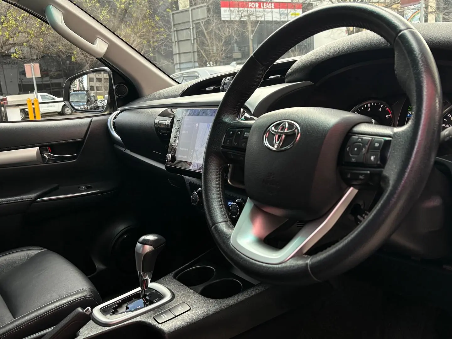 2020 Toyota Hilux Gallery Image 12