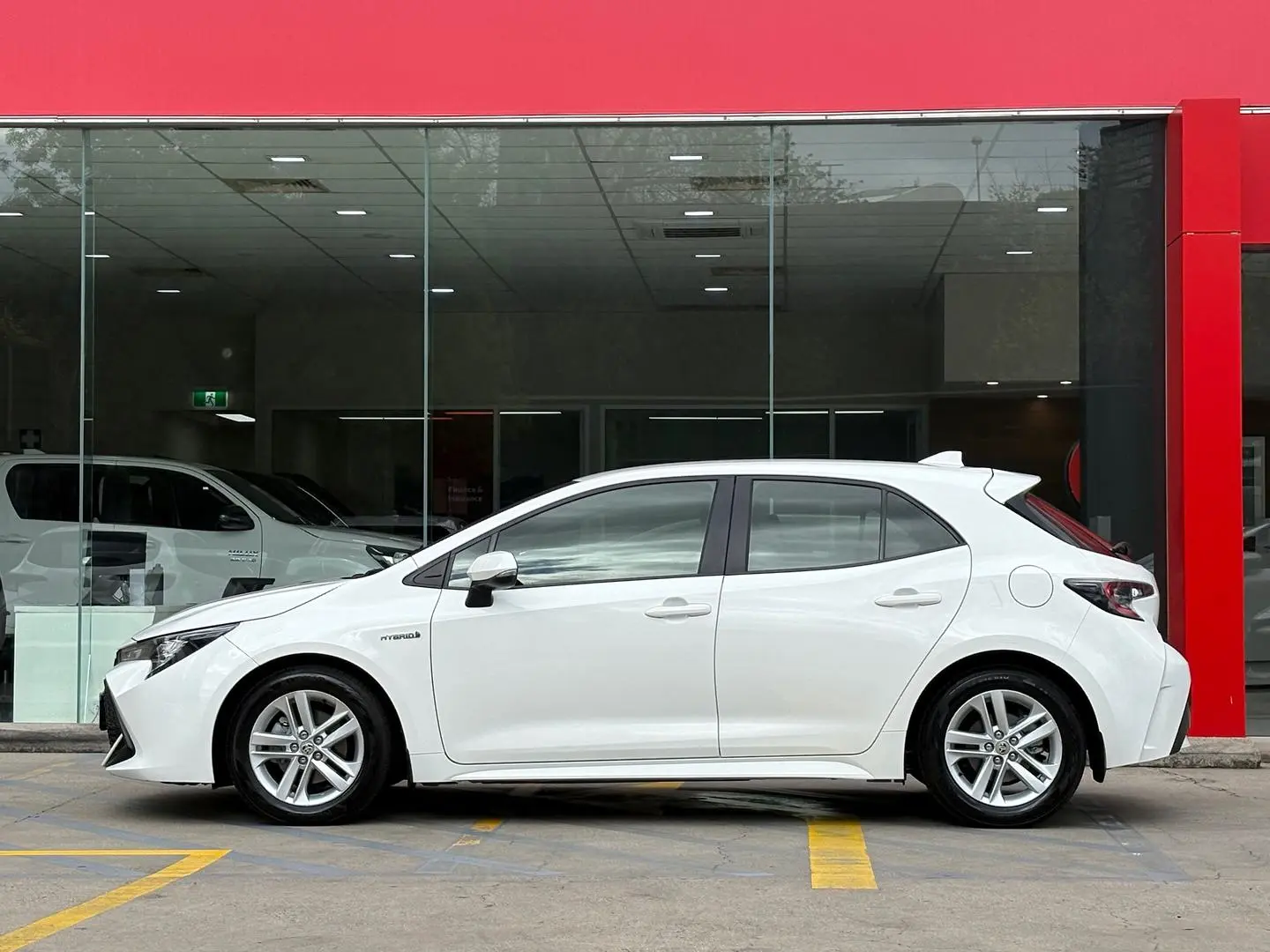 2018 Toyota Corolla Gallery Image 5