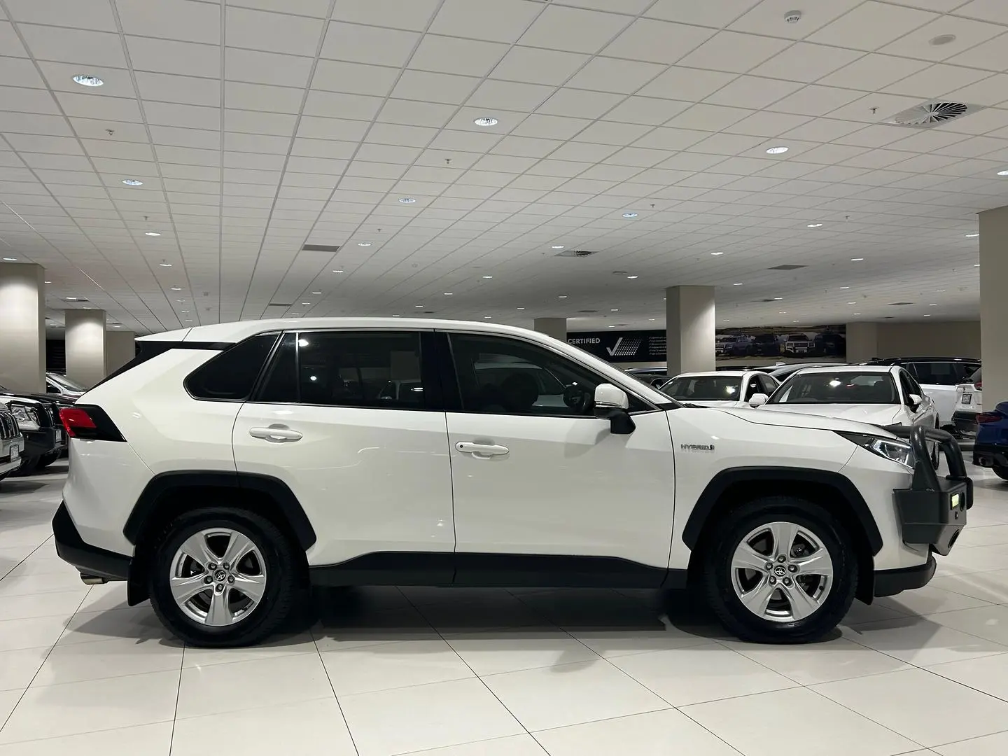 2021 Toyota RAV4 Gallery Image 2