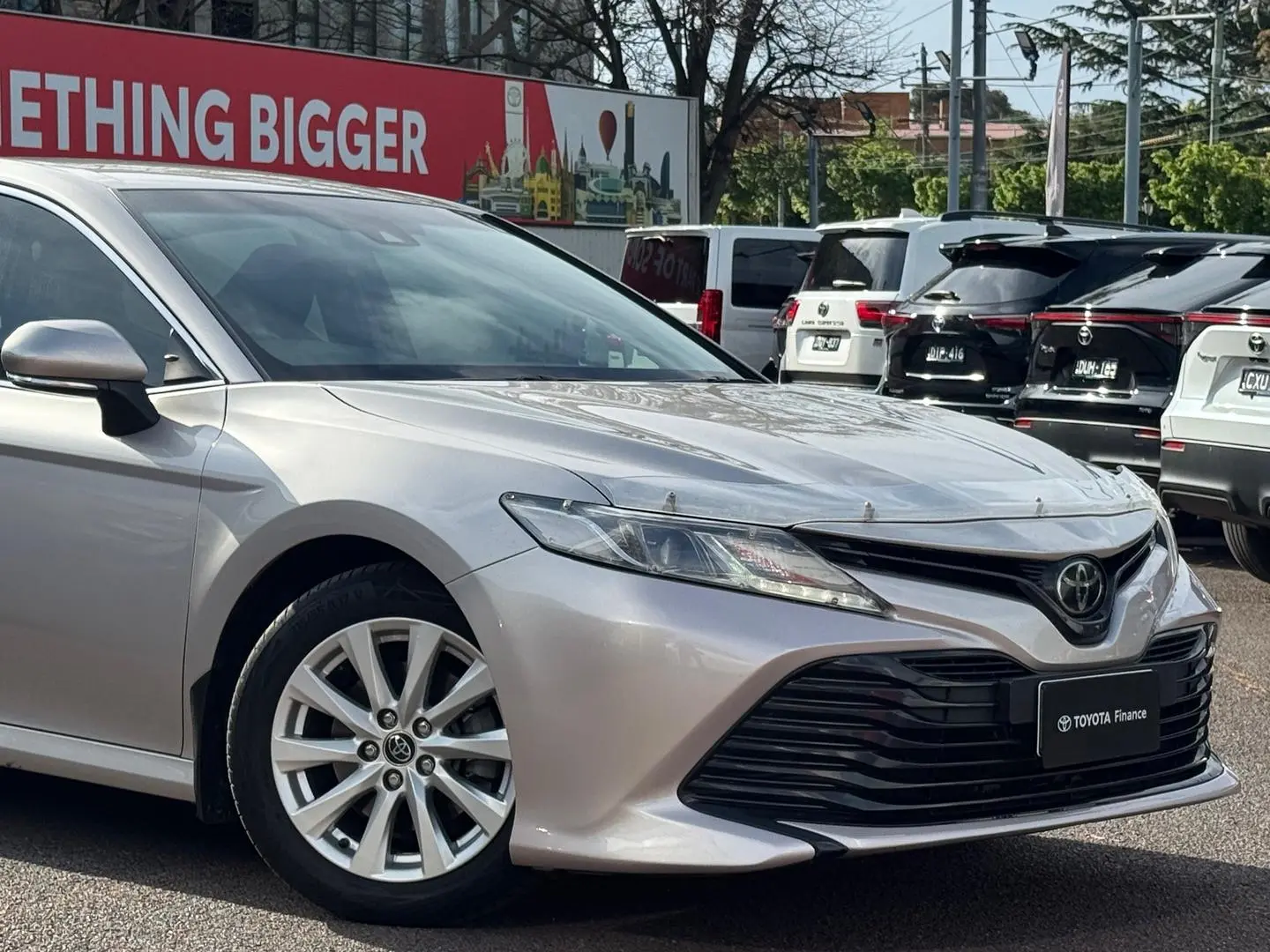 2018 Toyota Camry Gallery Image 2
