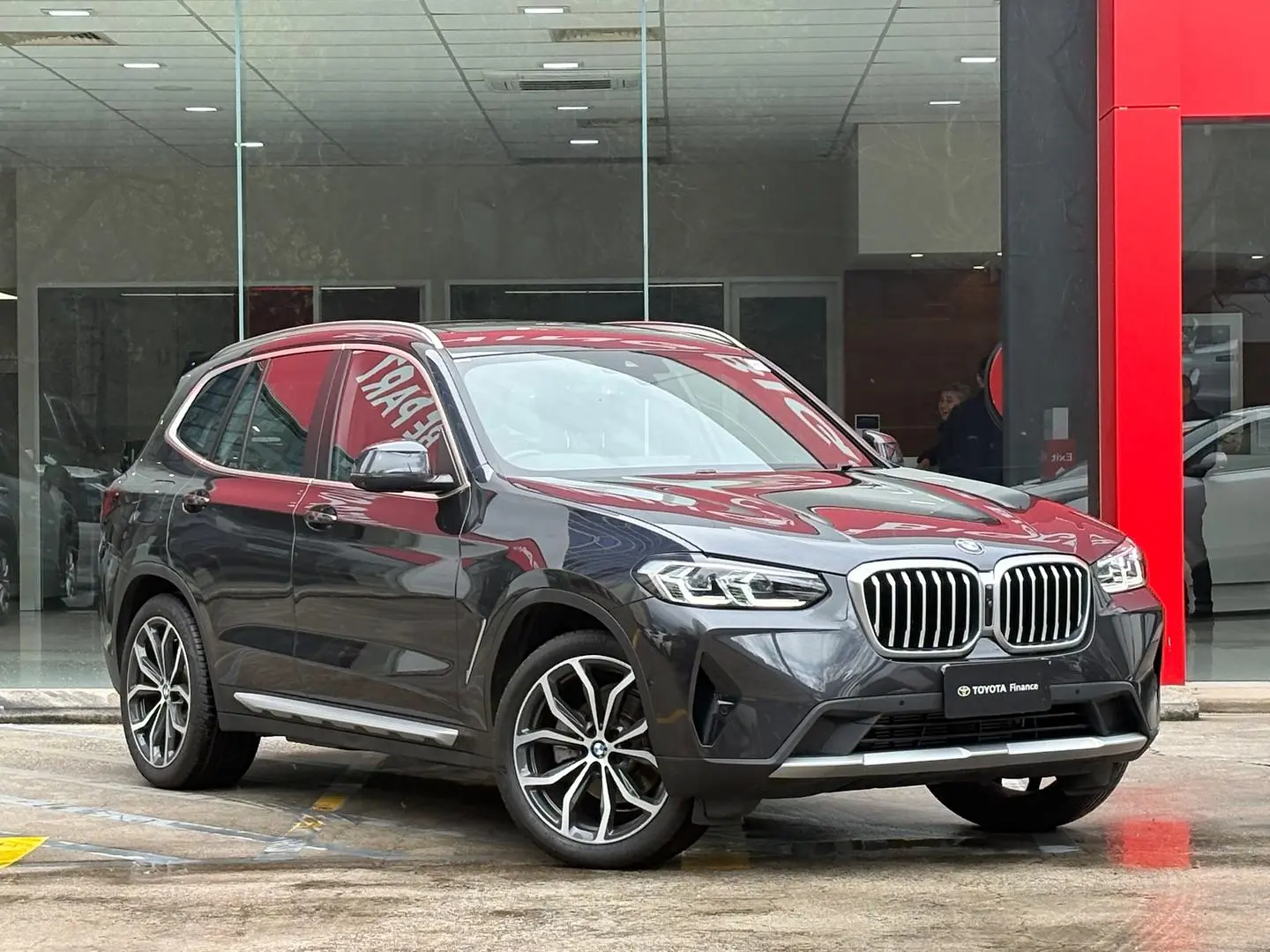 2022 BMW X3 Gallery Image 1