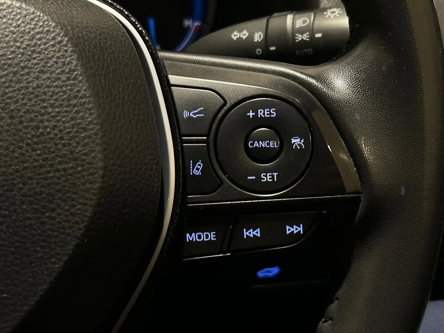 2021 Toyota RAV4 Gallery Image 23