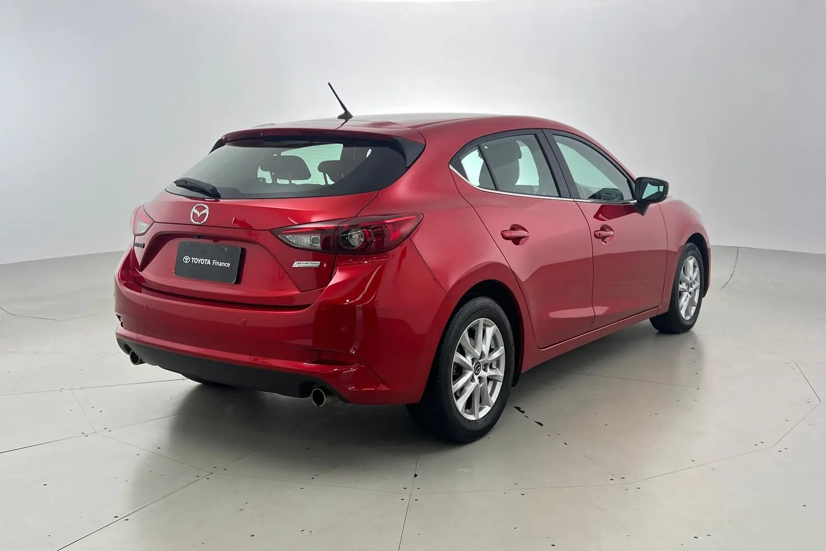 2017 Mazda 3 Gallery Image 4