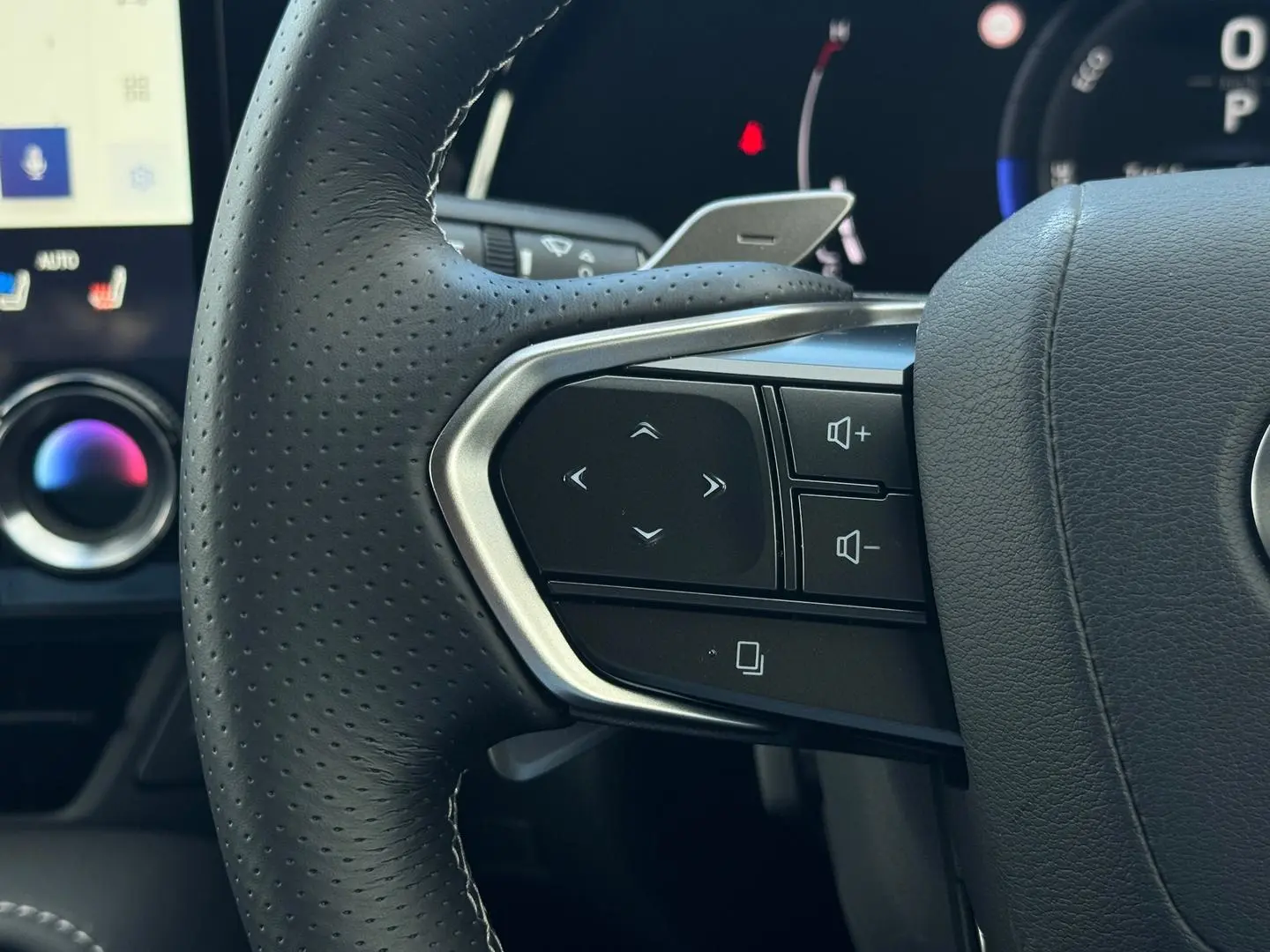 2024 Lexus NX Gallery Image 22
