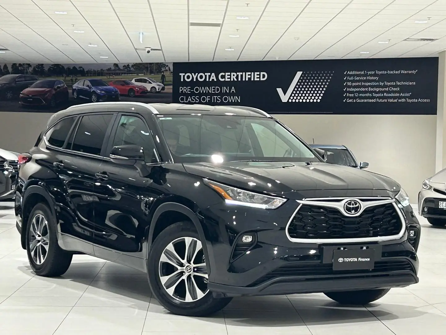 2023 Toyota Kluger Gallery Image 1