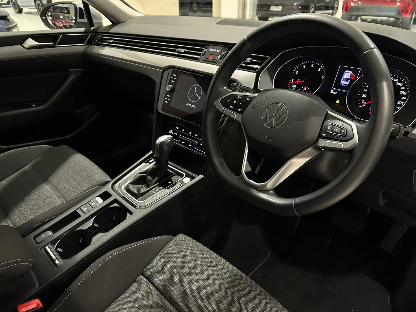 2022 Volkswagen Passat Gallery Image 11