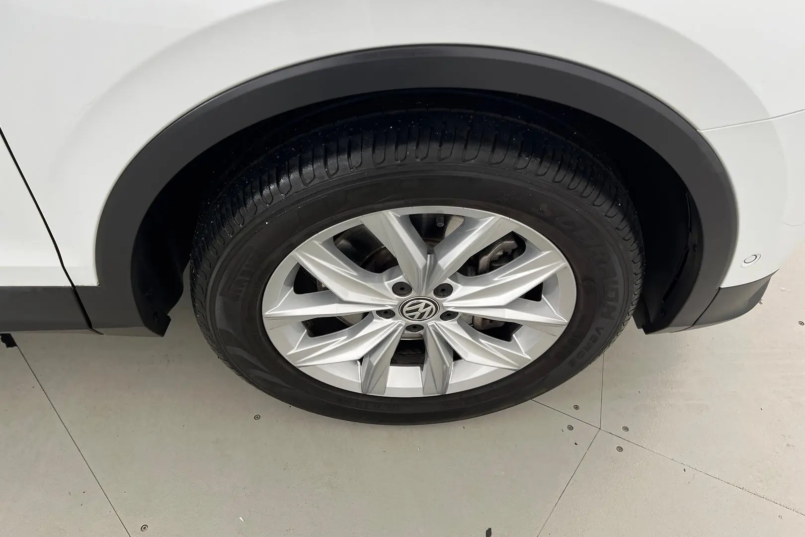 2019 Volkswagen Tiguan Gallery Image 21