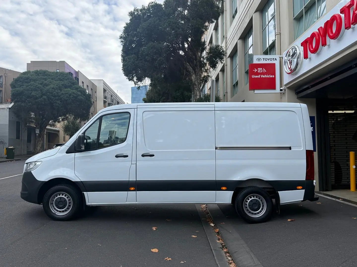 2023 Mercedes-Benz Sprinter Gallery Image 6