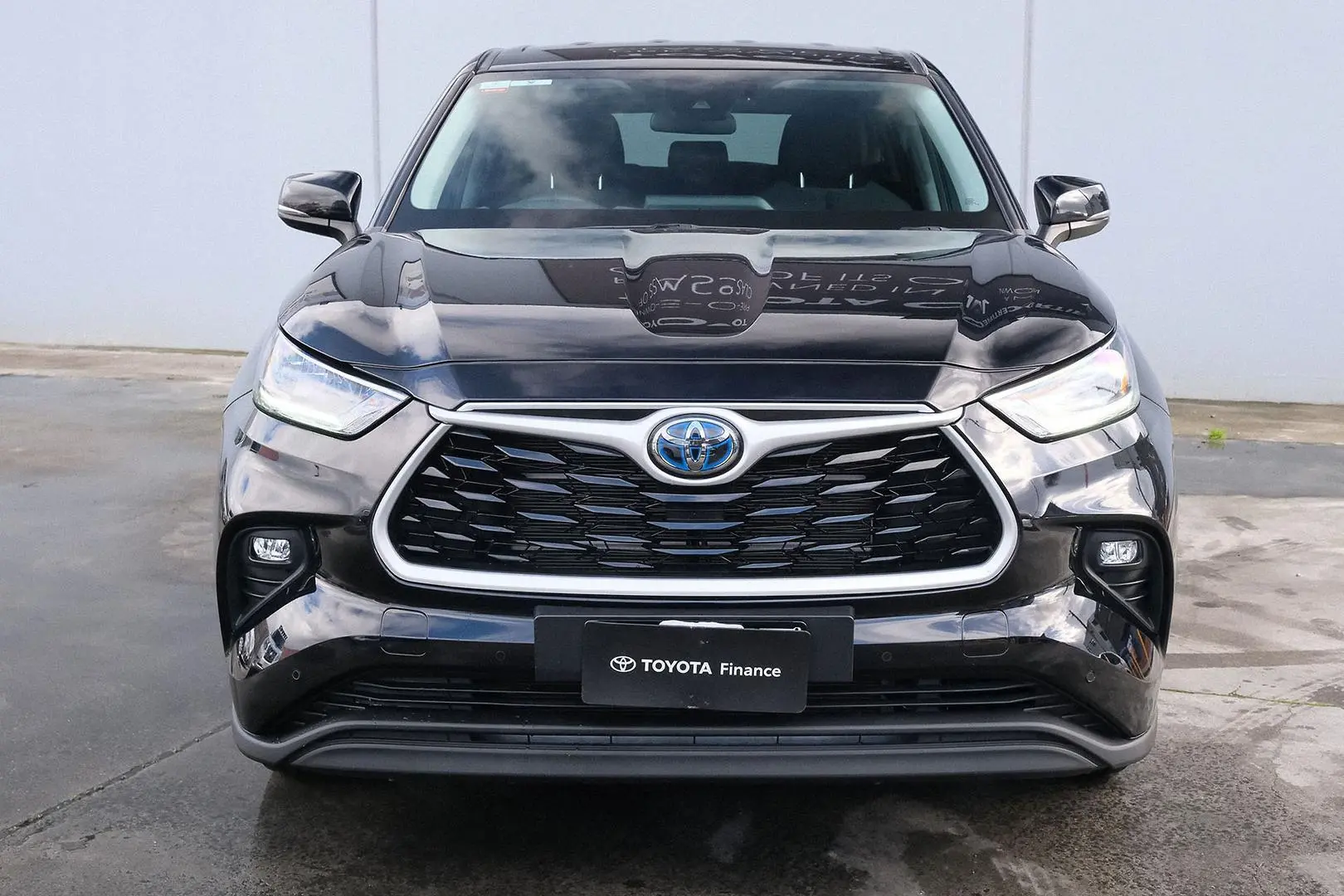 2021 Toyota Kluger Gallery Image 3